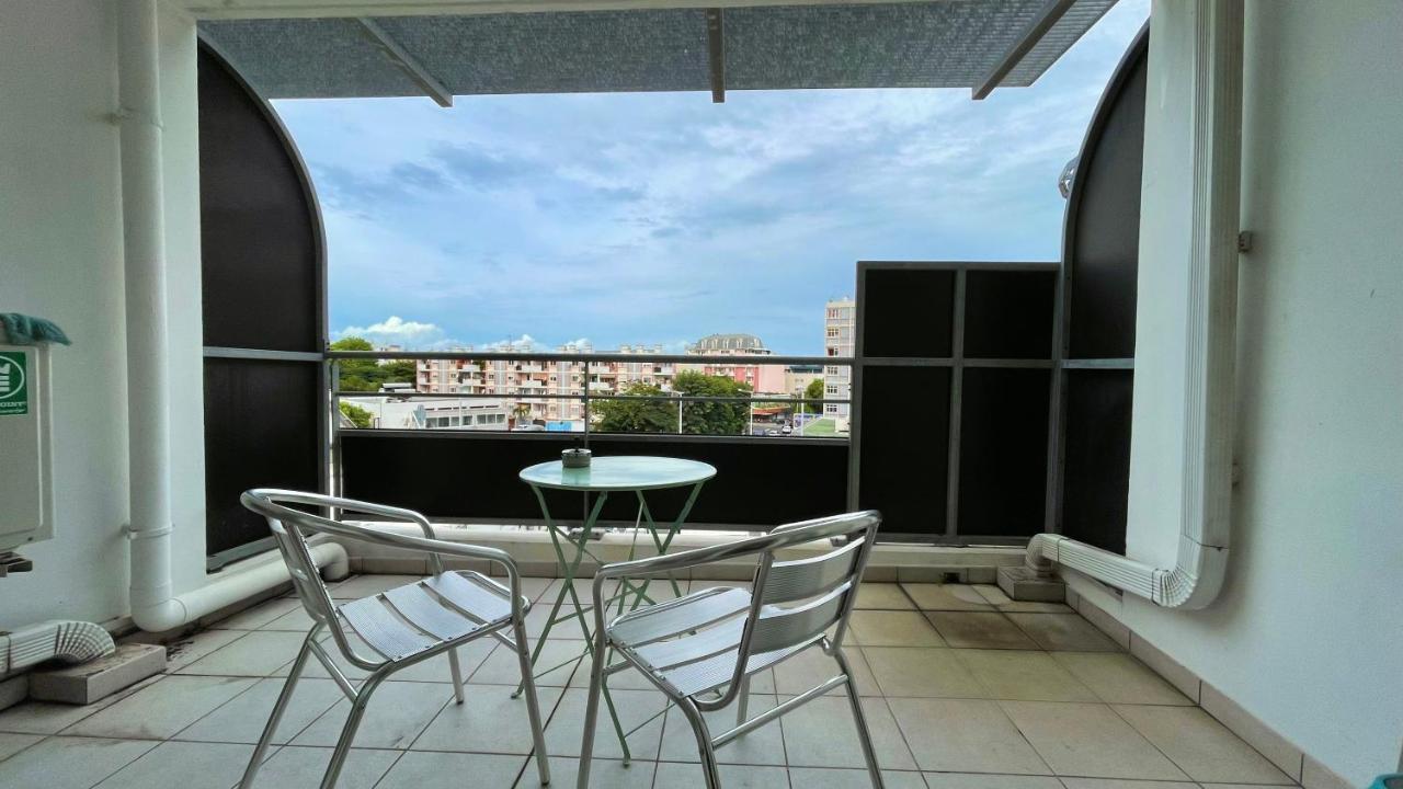 Studio Cosy Tout Equipe - Idealement Situe Saint-Denis Exterior foto